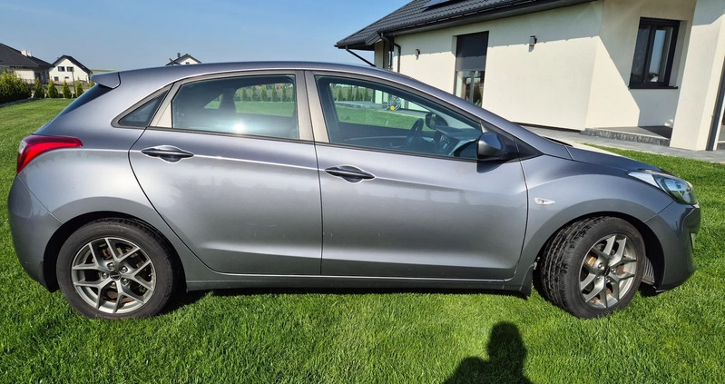 Hyundai I30 cena 33900 przebieg: 196500, rok produkcji 2014 z Świątniki Górne małe 529